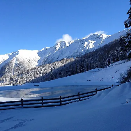 Venet Gipfelhuette 赞姆斯