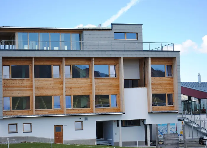 Venet Gipfelhütte Zams