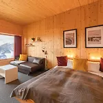 Konukevi Venet Gipfelhuette 3*