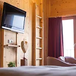 Konukevi Venet Gipfelhuette 3*